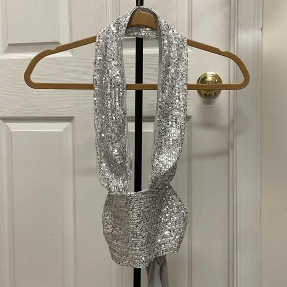 Lucy in the Sky - Silver sequin halter top -S - unused - Picture 1 of 4